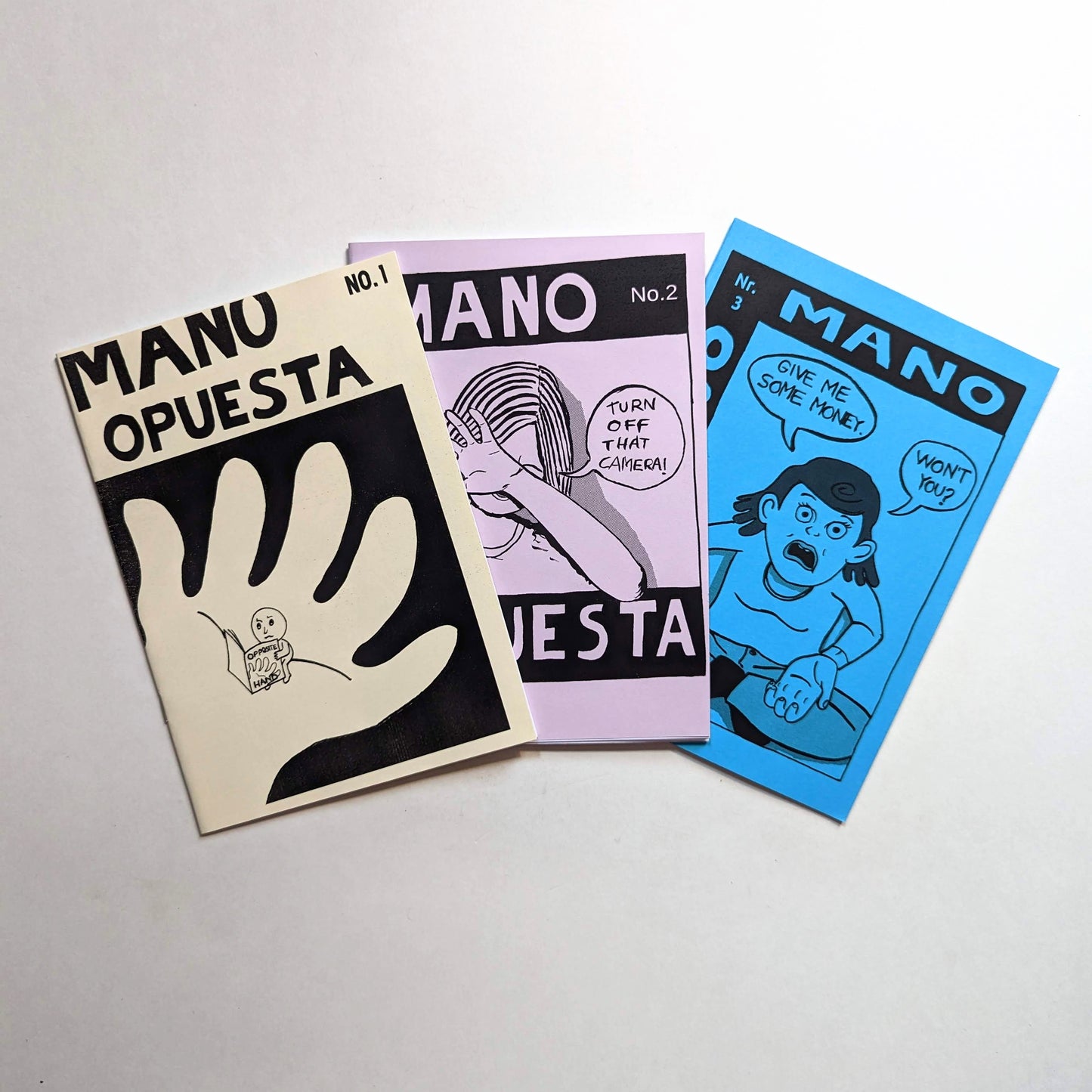 Mano Opuesta No. 3 by Ana Pando